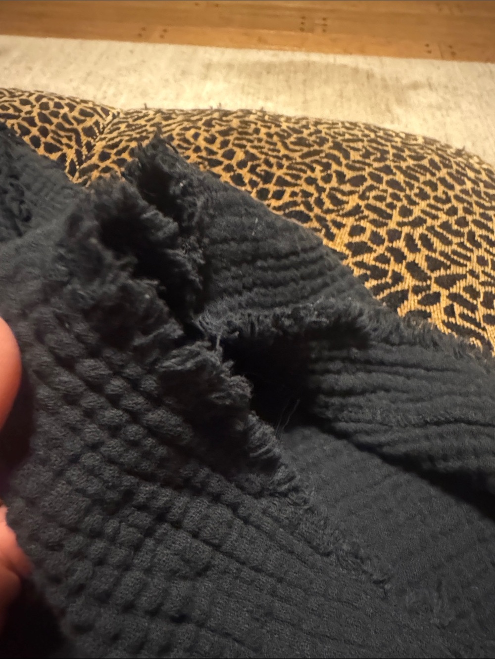 Chelsea & Theodore Black V-Neck Textured Blouse w Frayed Cuffs - Picture 5 of 5